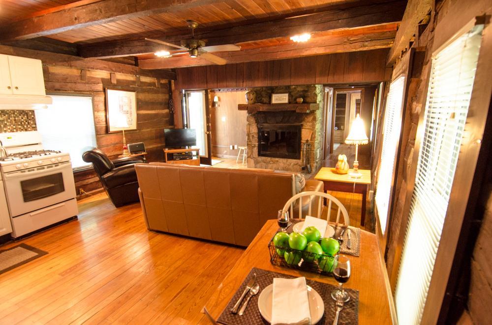 Asheville Cabins Of Willow Winds Екстериор снимка
